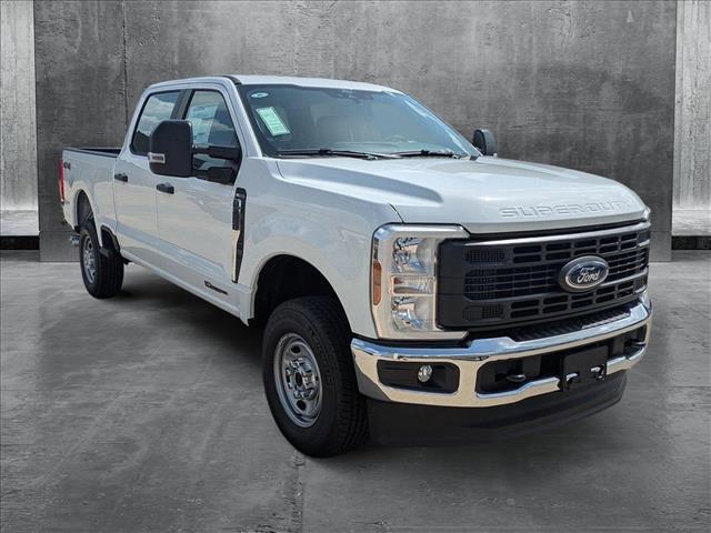 Photo of 2025 Oxford White Ford F-250