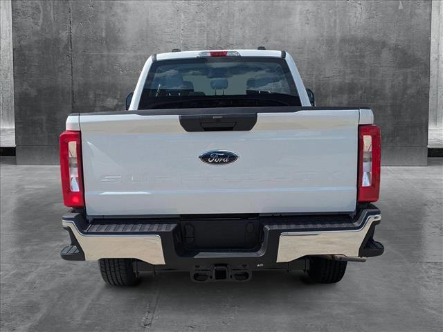 Photo of 2025 Oxford White Ford F-250