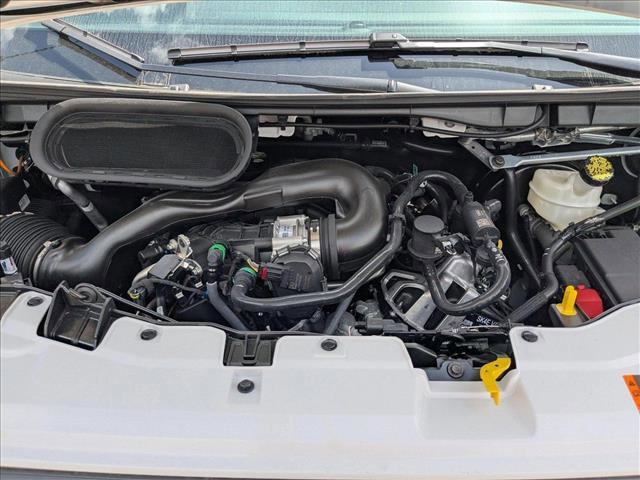 Photo of 2025 Oxford White Ford Transit-250