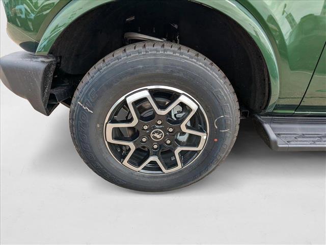 Photo of 2025 Eruption Green Metallic Ford Bronco