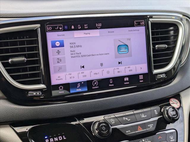 Photo of 2023 Velvet Red Pearlcoat Chrysler Pacifica