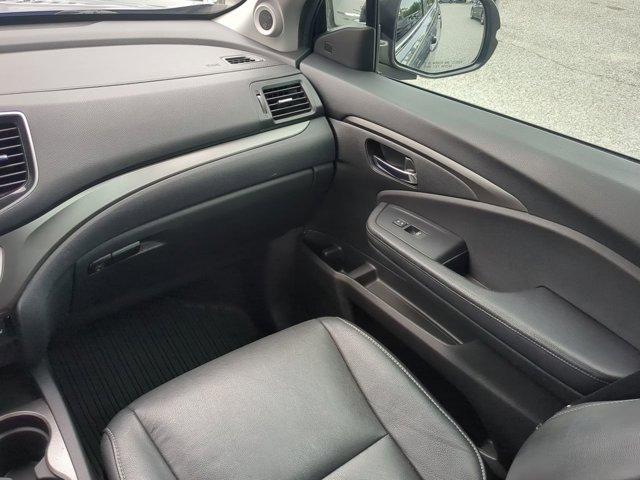 Photo of 2019 Modern Steel Metallic Honda Pilot