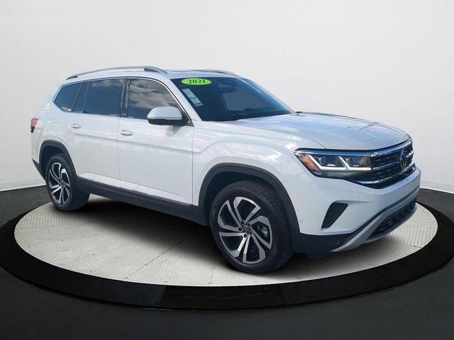 Photo of 2021 Pure White Volkswagen Atlas