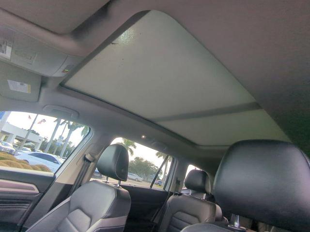 Photo of 2021 Pure White Volkswagen Atlas