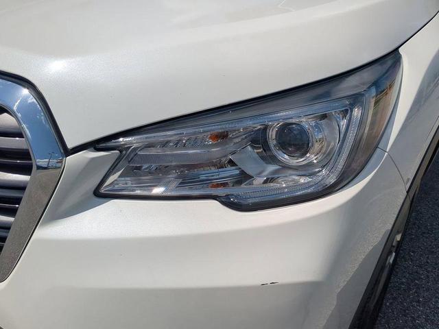 Photo of 2019 Crystal White Pearl Subaru Ascent