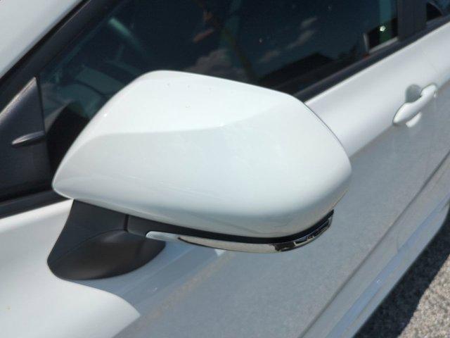Photo of 2025 Ice Cap Toyota Camry