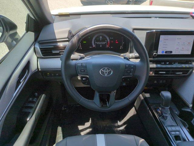 Photo of 2025 Ice Cap Toyota Camry