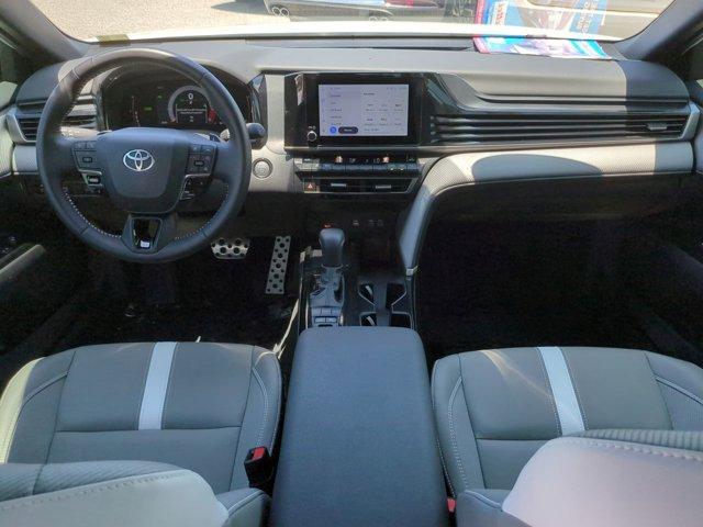 Photo of 2025 Ice Cap Toyota Camry