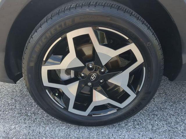 Photo of 2024 Sage Gray Hyundai SANTA CRUZ