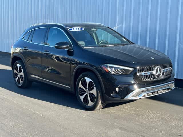 Photo of 2025 Midnight Black Mercedes-Benz GLA 250