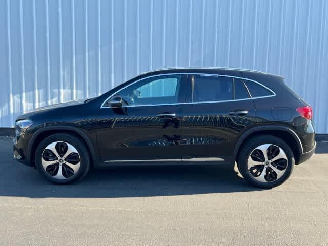 Photo of 2025 Midnight Black Mercedes-Benz GLA 250
