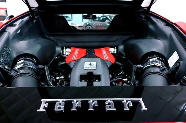 Photo of 2018 Rosso Corsa Ferrari 488 GTB