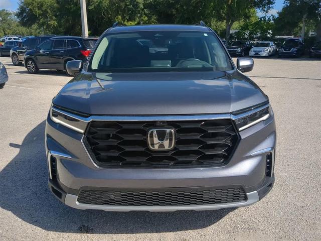 Photo of 2025 Modern Steel Metallic Honda Pilot