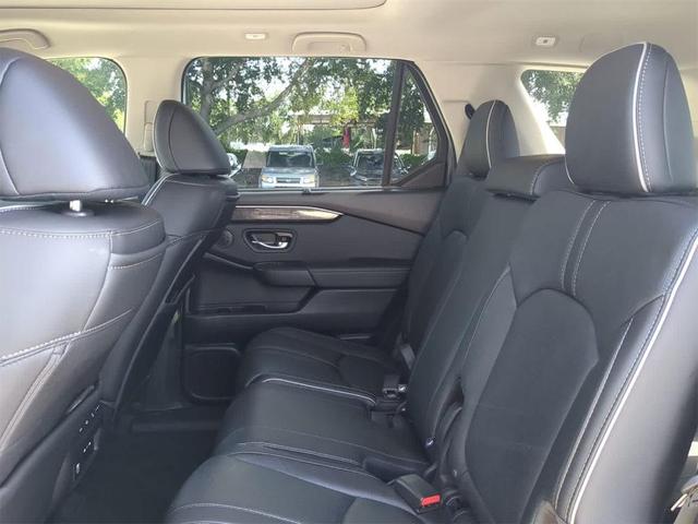 Photo of 2025 Modern Steel Metallic Honda Pilot