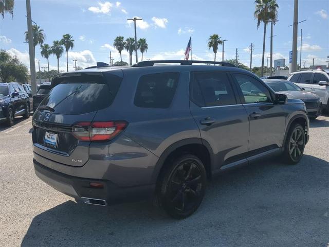 Photo of 2025 Modern Steel Metallic Honda Pilot