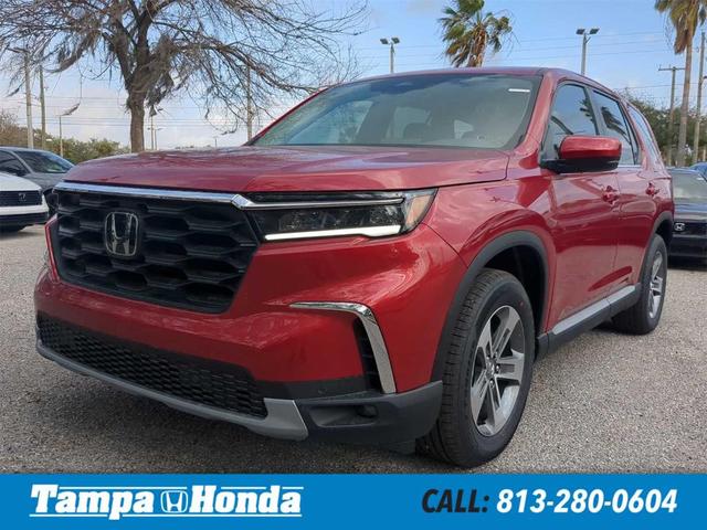 Photo of 2025 Radiant Red Metallic II Honda Pilot