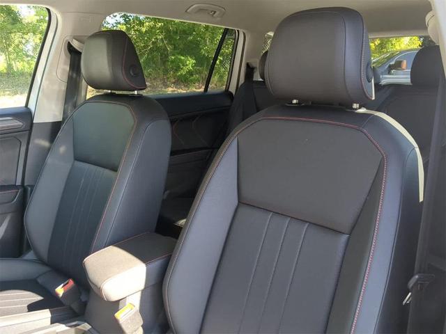 Photo of 2024 Pure White Volkswagen Tiguan