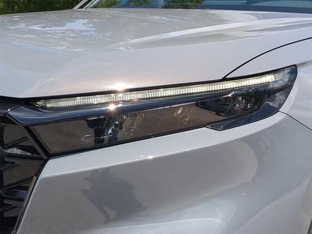 Photo of 2025 Urban Gray Pearl Honda CR-V Hybrid