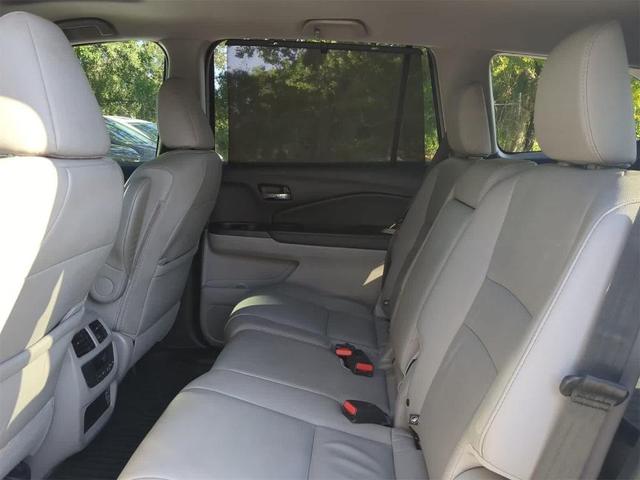 Photo of 2019 Steel Sapphire Metallic Honda Pilot