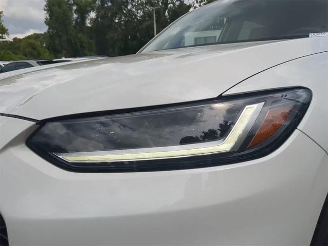 Photo of 2026 Platinum White Pearl Honda HR-V
