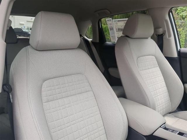 Photo of 2026 Platinum White Pearl Honda HR-V