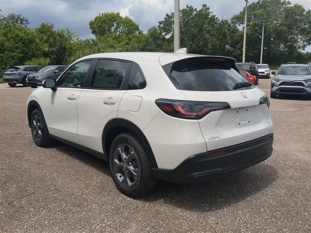 Photo of 2026 Platinum White Pearl Honda HR-V