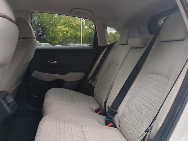 Photo of 2026 Platinum White Pearl Honda HR-V