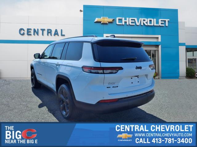 Photo of 2022 Bright White Clearcoat Jeep Grand Cherokee L