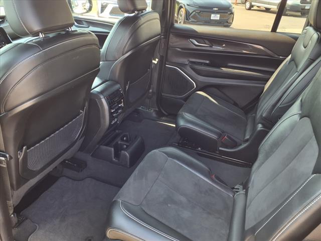 Photo of 2022 Bright White Clearcoat Jeep Grand Cherokee L