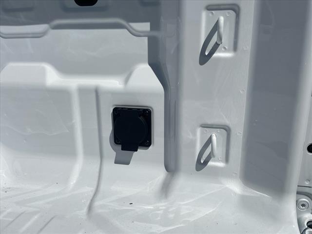 Photo of 2026 Summit White Chevrolet Colorado