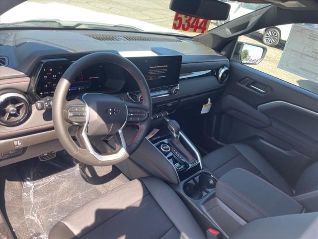 Photo of 2026 Summit White Chevrolet Colorado
