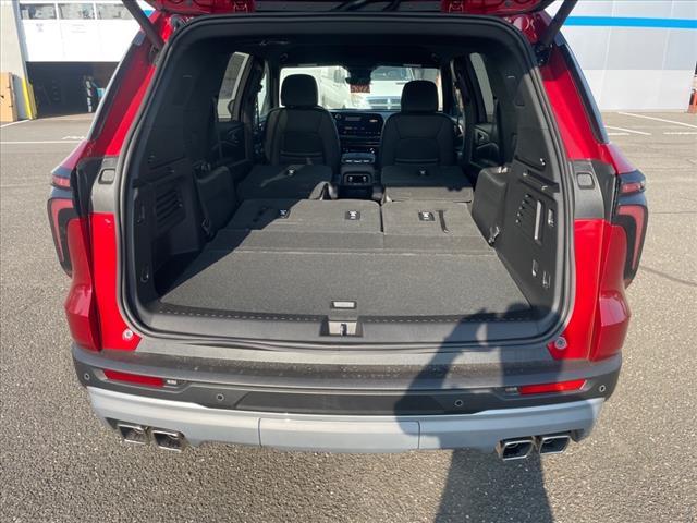 Photo of 2026 Radiant Red Tintcoat Chevrolet Traverse