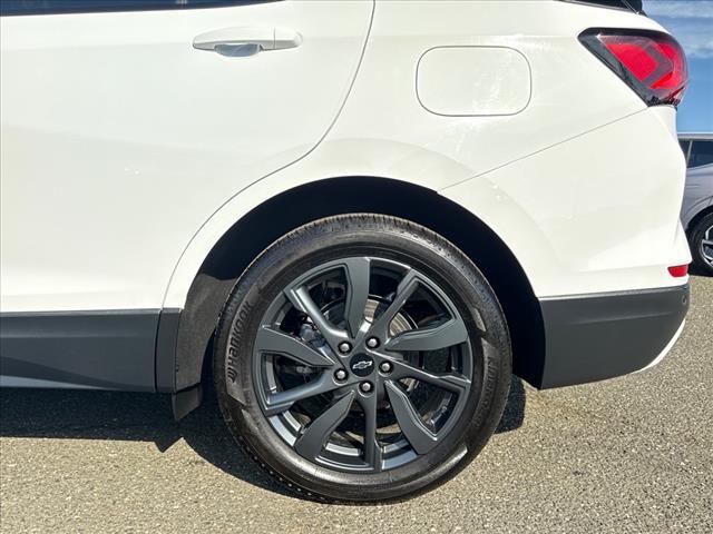 Photo of 2023 Summit White Chevrolet Equinox
