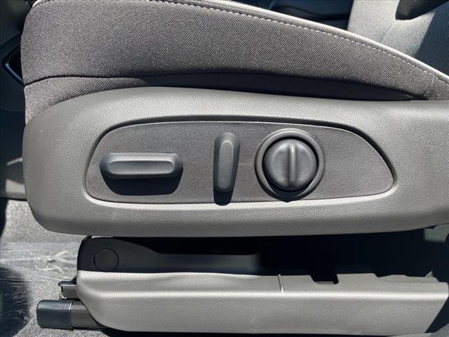 Photo of 2026 Summit White Chevrolet Trailblazer