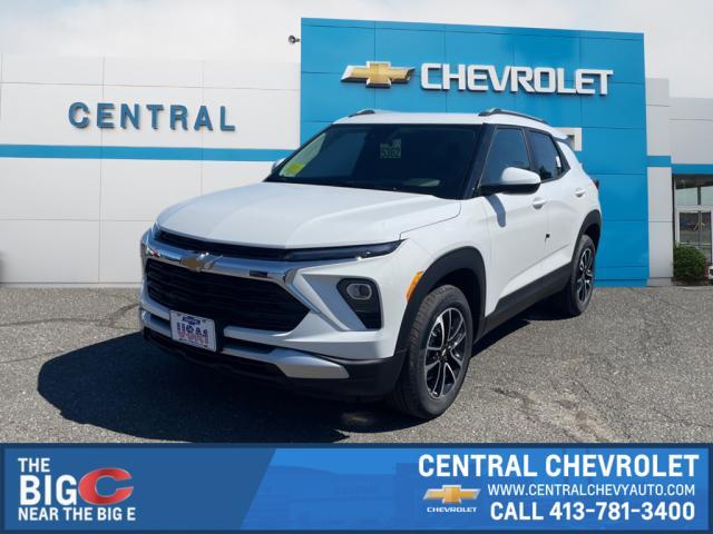 Photo of 2026 Summit White Chevrolet Trailblazer