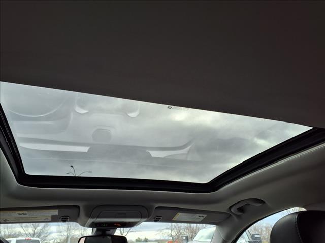 Photo of 2022 Ebony Twilight Metallic GMC Terrain