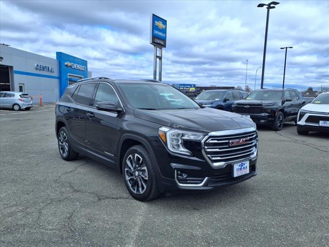 Photo of 2022 Ebony Twilight Metallic GMC Terrain