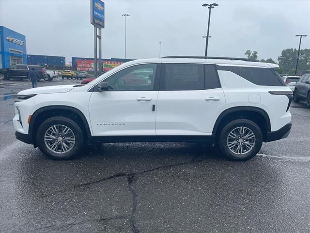 Photo of 2025 Summit White Chevrolet Traverse