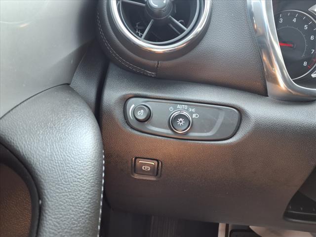 Photo of 2022 Silver Ice Metallic Chevrolet Blazer