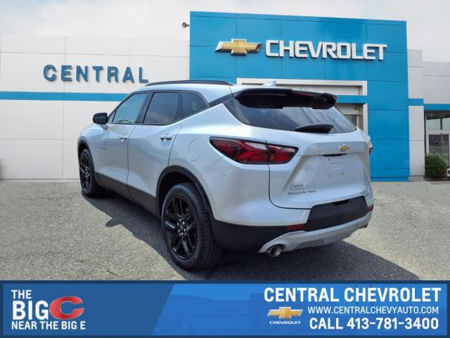 Photo of 2022 Silver Ice Metallic Chevrolet Blazer