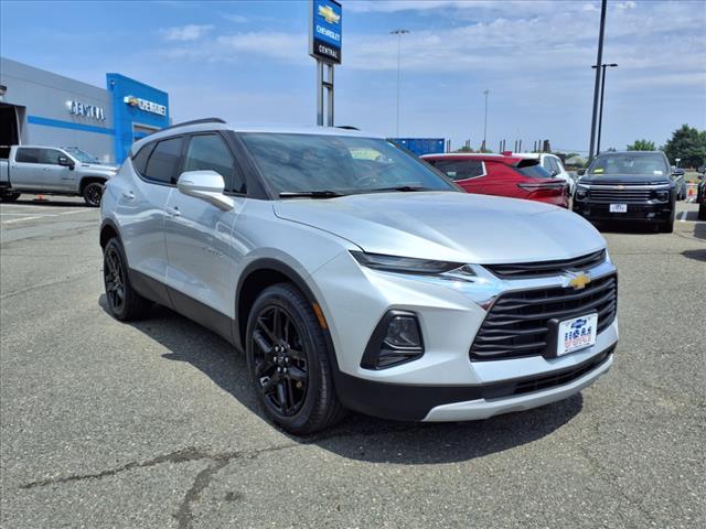 Photo of 2022 Silver Ice Metallic Chevrolet Blazer
