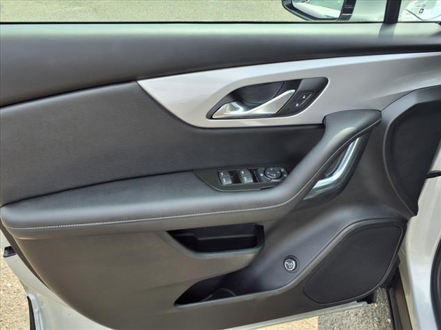 Photo of 2022 Silver Ice Metallic Chevrolet Blazer