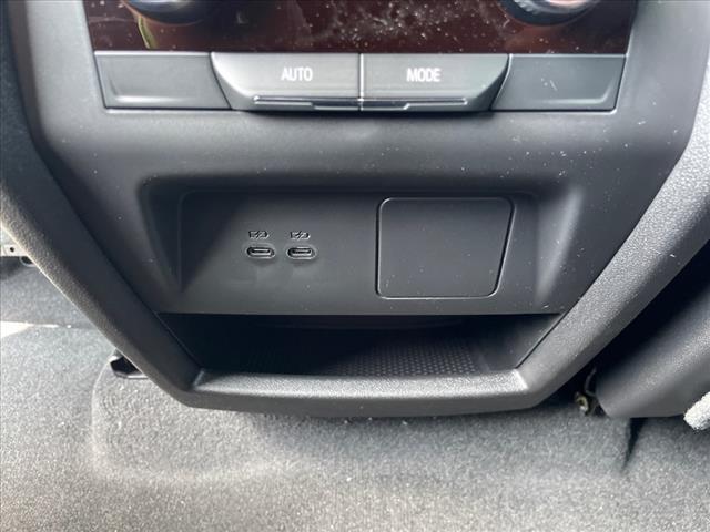 Photo of 2025 Mosaic Black Metallic Chevrolet Traverse