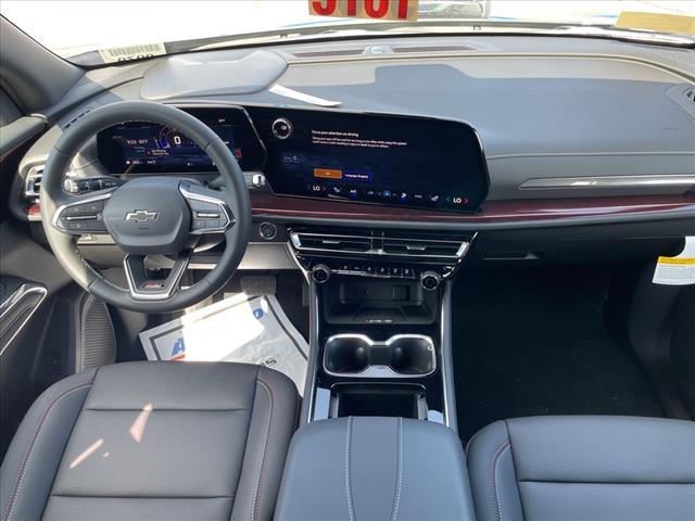 Photo of 2025 Mosaic Black Metallic Chevrolet Traverse