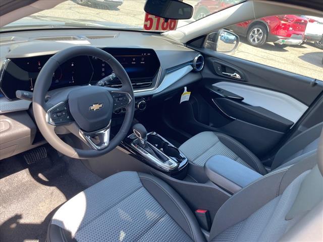 Photo of 2025 Mosaic Black Metallic Chevrolet Trax