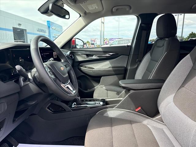 Photo of 2025 Crimson Metallic Chevrolet Trailblazer