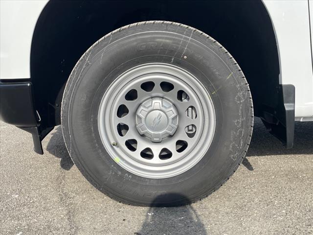 Photo of 2025 Summit White Chevrolet Silverado 1500