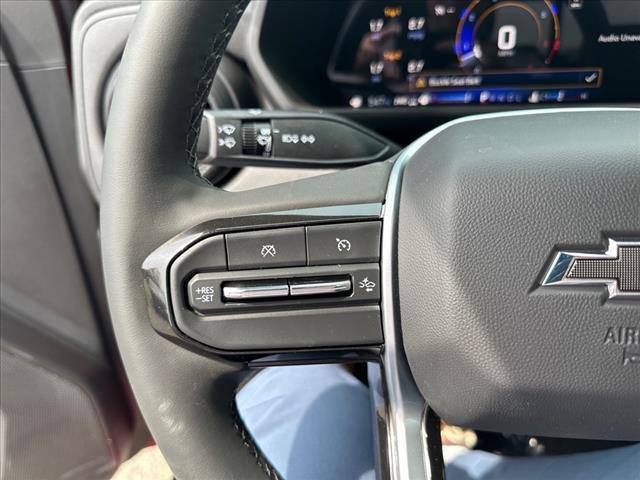 Photo of 2025 Radiant Red Tintcoat Chevrolet Colorado