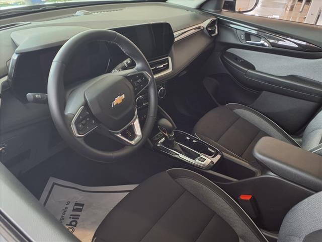 Photo of 2025 Sterling Gray Metallic Chevrolet Trailblazer
