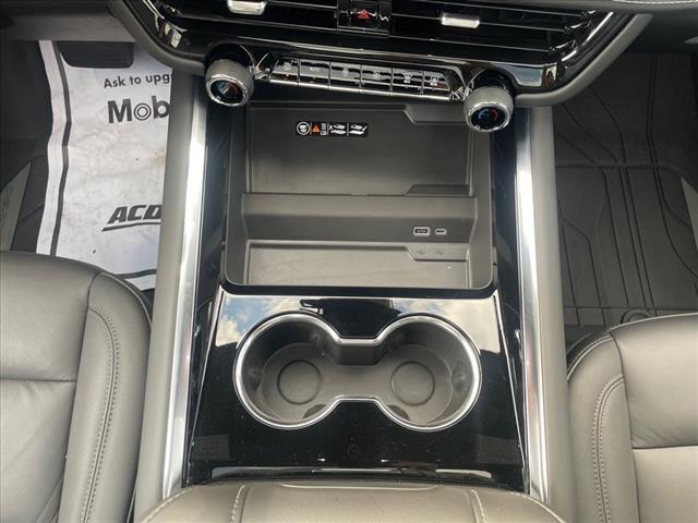Photo of 2025 Sterling Gray Metallic Chevrolet Suburban